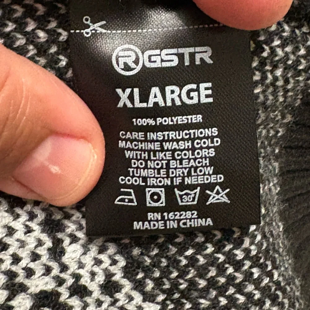 RGSTR,Floral Patterned Black Sweater,Size XL,100% Polyester,NWT